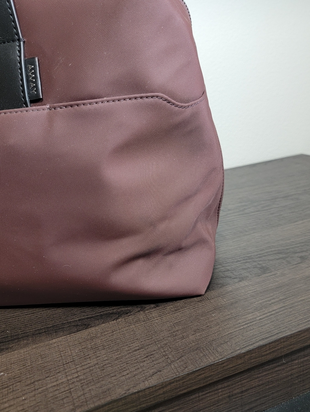Away The Everywhere Bag In Burgandy No Shoulder Strap - Picture 2 of 10